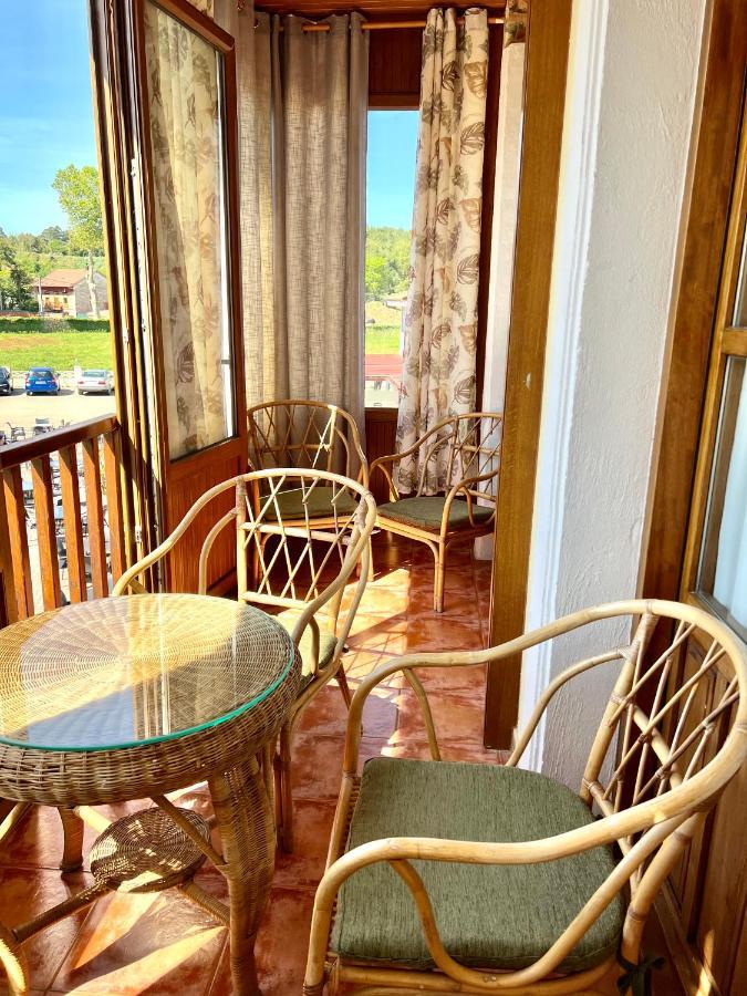 Hotel Villa Maria Revilla De Camargo Luaran gambar