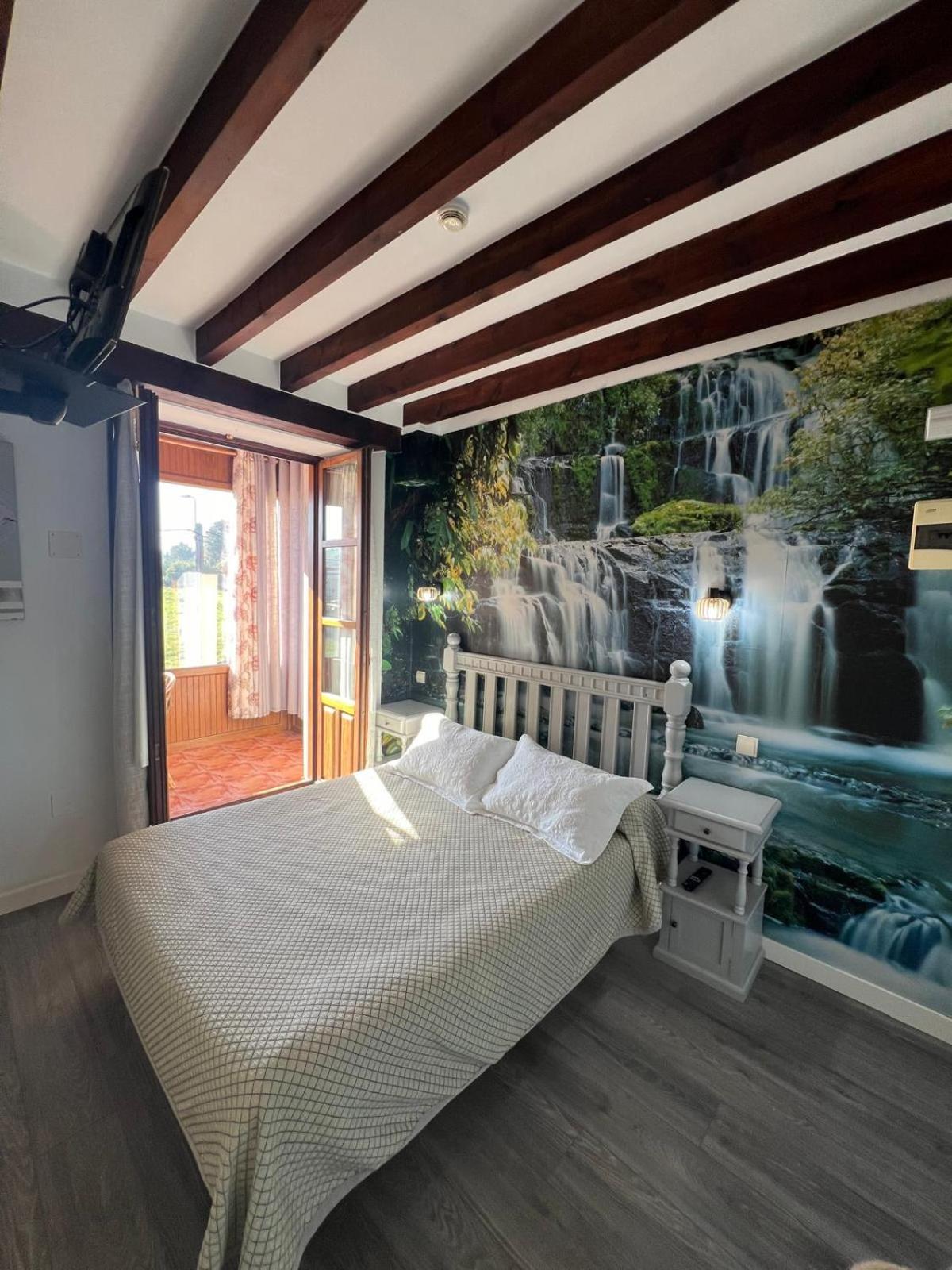 Hotel Villa Maria Revilla De Camargo Luaran gambar